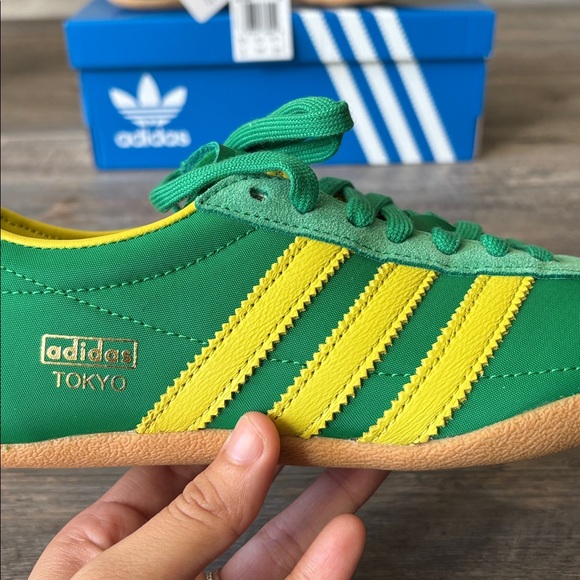 NWT Adidas Women's Tokyo 'Green Pure Sulfur' Shoes JI3298 - Picture 3 of 10